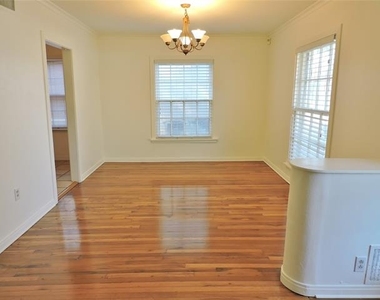 3425 Westcliff Road S - Photo Thumbnail 2