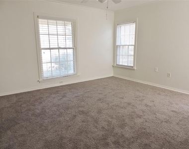 3425 Westcliff Road S - Photo Thumbnail 11