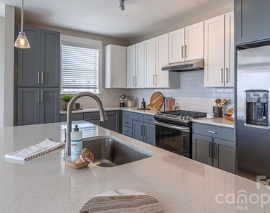6408 Providence Farm Lane - Photo Thumbnail 23