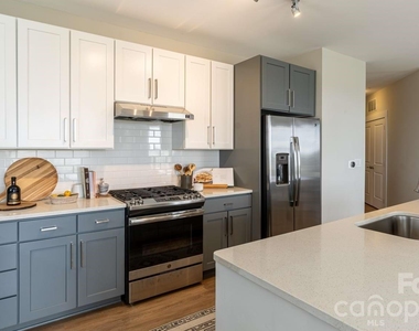 6408 Providence Farm Lane - Photo Thumbnail 26