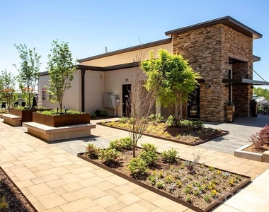 6408 Providence Farm Lane - Photo Thumbnail 9