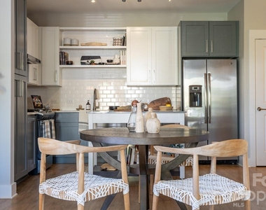 6408 Providence Farm Lane - Photo Thumbnail 14