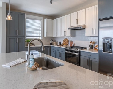 6408 Providence Farm Lane - Photo Thumbnail 17