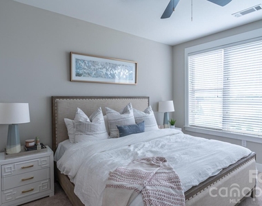 6408 Providence Farm Lane - Photo Thumbnail 19