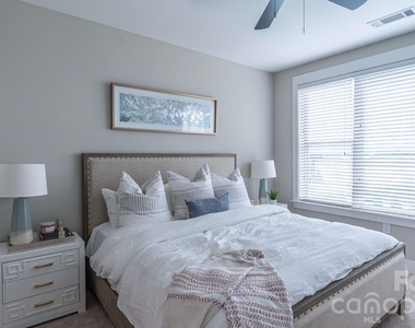 6408 Providence Farm Lane - Photo Thumbnail 28