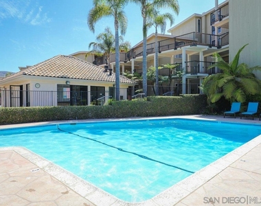 8263 Camino Del Oro - Photo Thumbnail 25