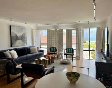 8263 Camino Del Oro - Photo Thumbnail 2
