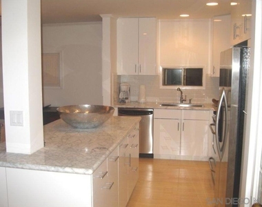 8263 Camino Del Oro - Photo Thumbnail 15