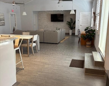 419 E Atlantic Avenue - Photo Thumbnail 12