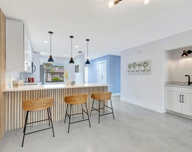 7898 Eastlake Drive - Photo Thumbnail 8