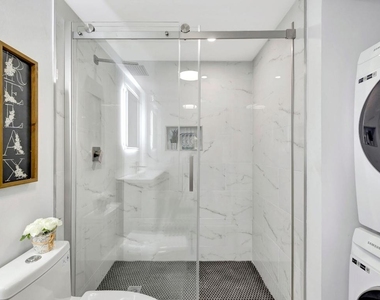 7898 Eastlake Drive - Photo Thumbnail 31