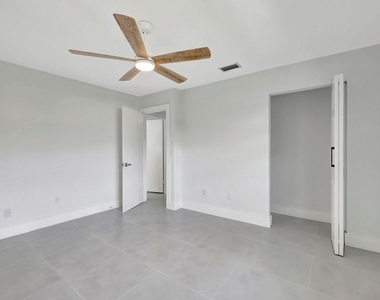 7898 Eastlake Drive - Photo Thumbnail 25