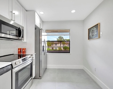 7898 Eastlake Drive - Photo Thumbnail 21