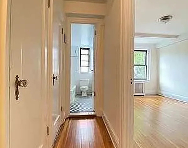 Gramercy East 21st Street - Photo Thumbnail 9