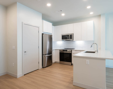 200 Quannapowitt Parkway - Photo Thumbnail 11