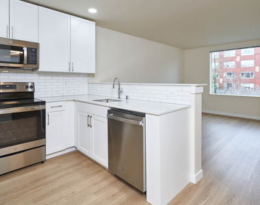 810 12th Avenue - Photo Thumbnail 29