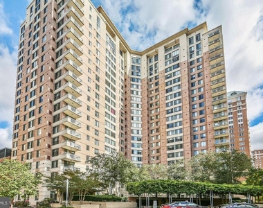 851 N Glebe Road — Listing History and Nearby Rentals