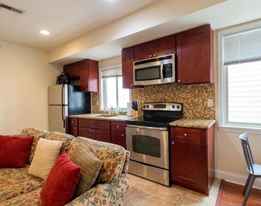 1417 N 17th Street - Photo Thumbnail 12