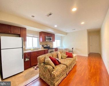 1417 N 17th Street - Photo Thumbnail 13