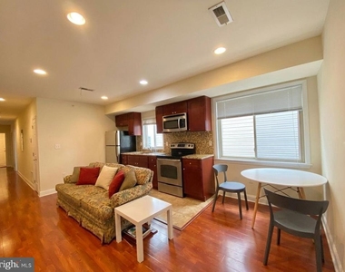 1417 N 17th Street - Photo Thumbnail 11