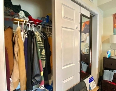 1417 N 17th Street - Photo Thumbnail 2