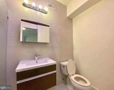 1622 W Jefferson Street - Photo Thumbnail 7