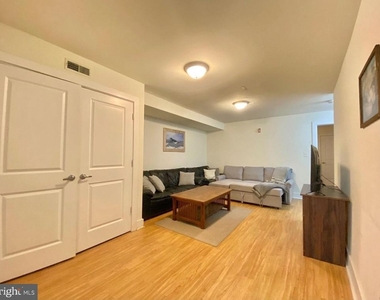 1622 W Jefferson Street - Photo Thumbnail 14
