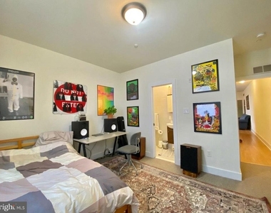 1622 W Jefferson Street - Photo Thumbnail 10