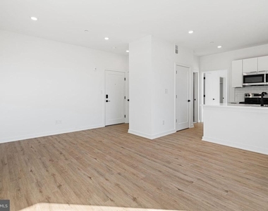 701 Cecil B Moore Avenue - Photo Thumbnail 4