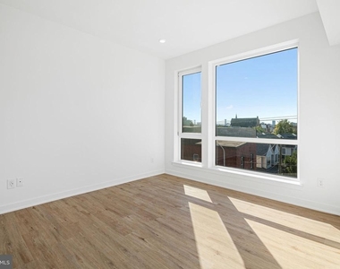 701 Cecil B Moore Avenue - Photo Thumbnail 8