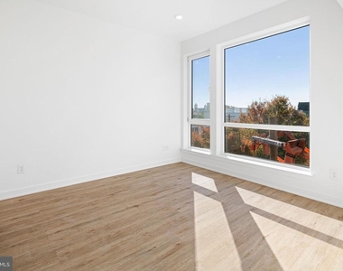 701 Cecil B Moore Avenue - Photo Thumbnail 5