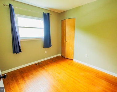 300 Macclelland Avenue - Photo Thumbnail 23