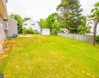 300 Macclelland Avenue - Photo Thumbnail 5
