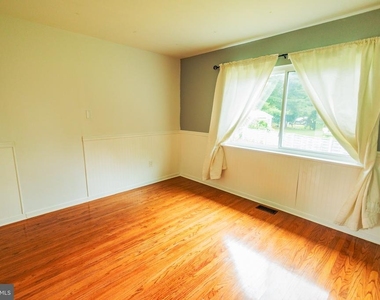 300 Macclelland Avenue - Photo Thumbnail 12