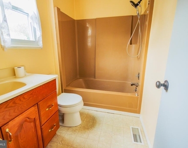 300 Macclelland Avenue - Photo Thumbnail 20
