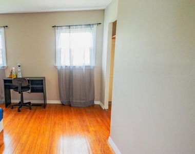 300 Macclelland Avenue - Photo Thumbnail 22