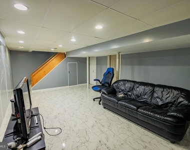 300 Macclelland Avenue - Photo Thumbnail 32