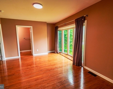 300 Macclelland Avenue - Photo Thumbnail 8