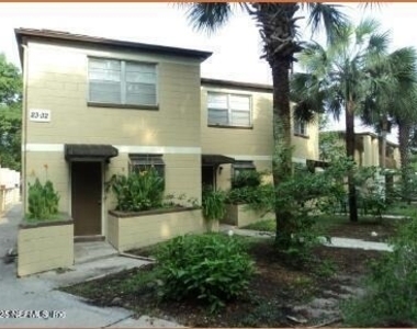 6916 Old Kings Road S - Photo Thumbnail 1