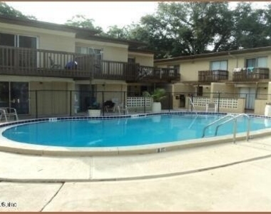 6916 Old Kings Road S - Photo Thumbnail 2
