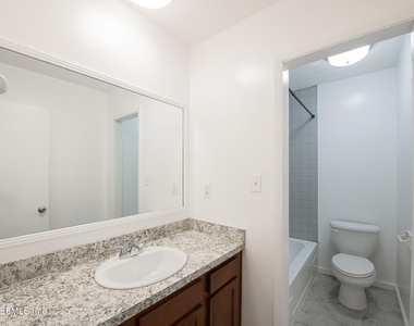 1217 Park Avenue - Photo Thumbnail 14