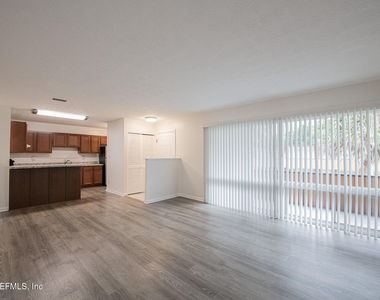 1217 Park Avenue - Photo Thumbnail 9