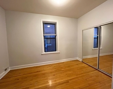1231 N Greenview Avenue - Photo Thumbnail 10