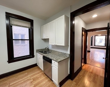 1231 N Greenview Avenue - Photo Thumbnail 15