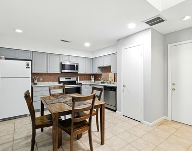 1532 Prairie Grove Drive - Photo Thumbnail 3