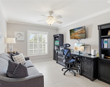 11041 Iron Horse Way - Photo Thumbnail 17