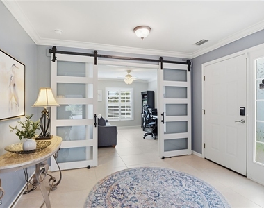 11041 Iron Horse Way - Photo Thumbnail 16