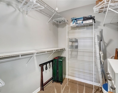 11041 Iron Horse Way - Photo Thumbnail 10