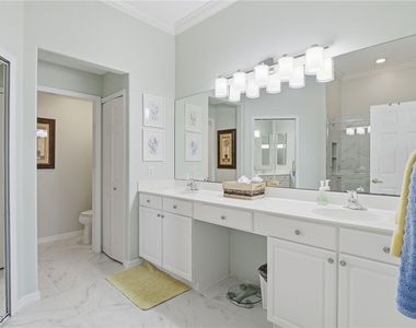 11041 Iron Horse Way - Photo Thumbnail 24