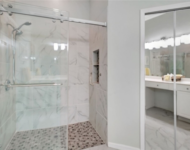 11041 Iron Horse Way - Photo Thumbnail 9